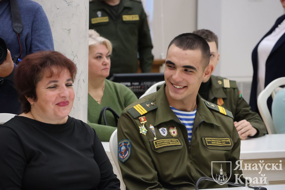 voennosluzhashchij-1