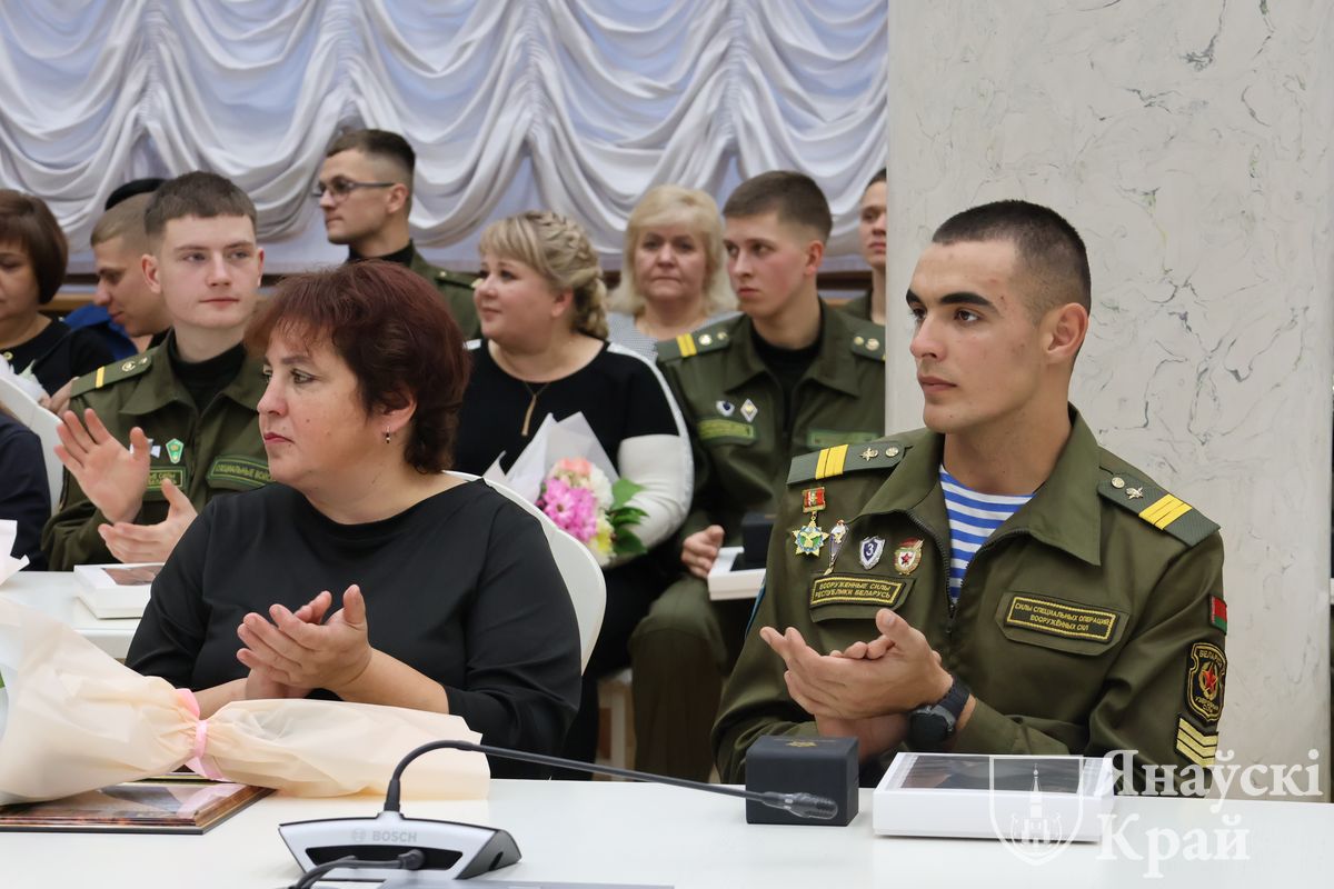 voennosluzhashchij-10